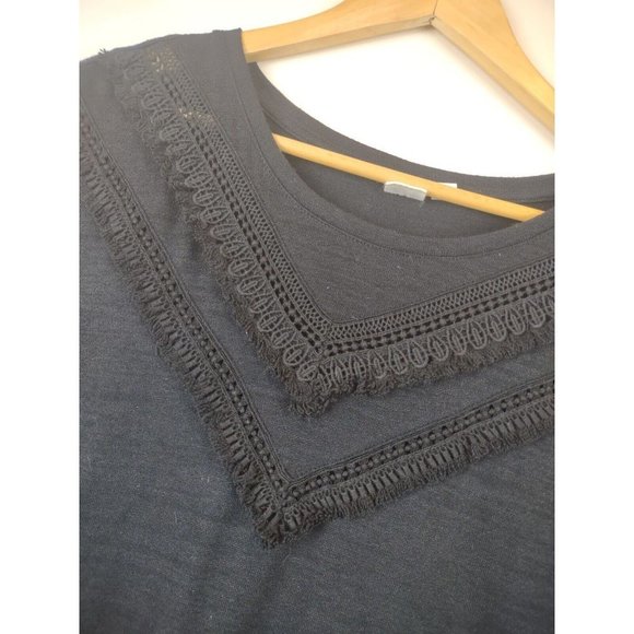 Womens Gap Short Sleeve Sz Small Black Embroidery Around Neck Line - Picture 6 of 6
